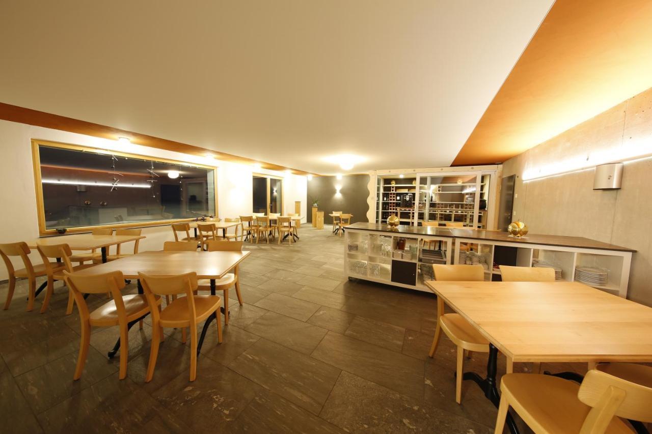 Hotel Avers Am Bach Esterno foto