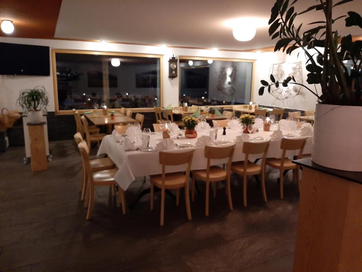 Hotel Avers Am Bach Esterno foto